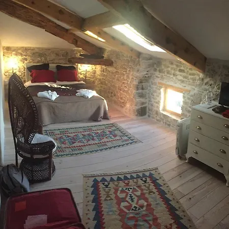 De La Bastide Penzion Uzer (Ardeche)