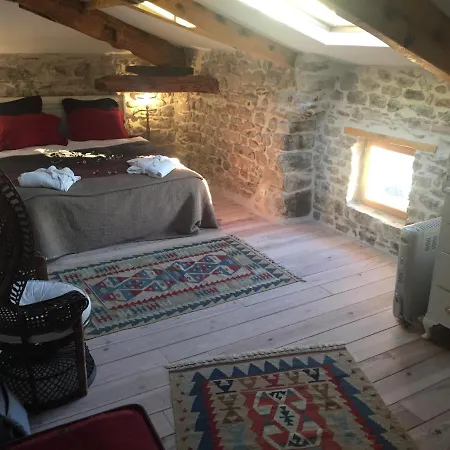 De La Bastide