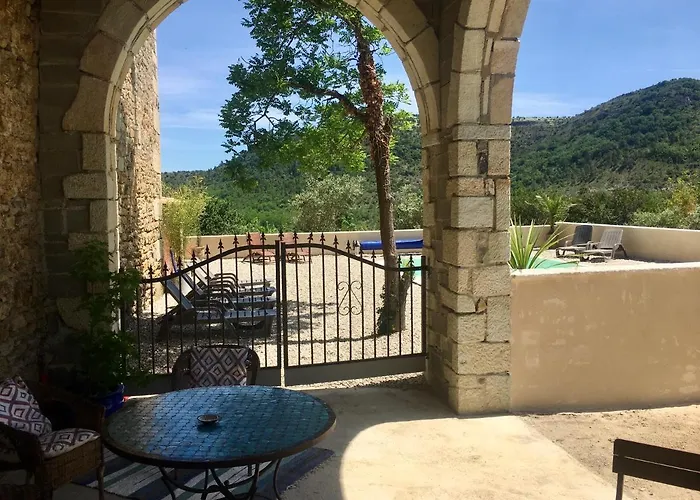 De La Bastide *